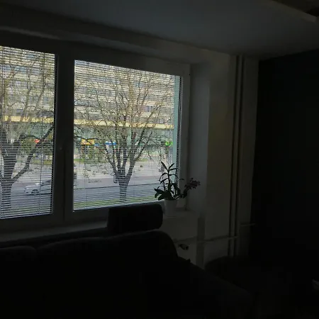V Uplnom Centre Daire